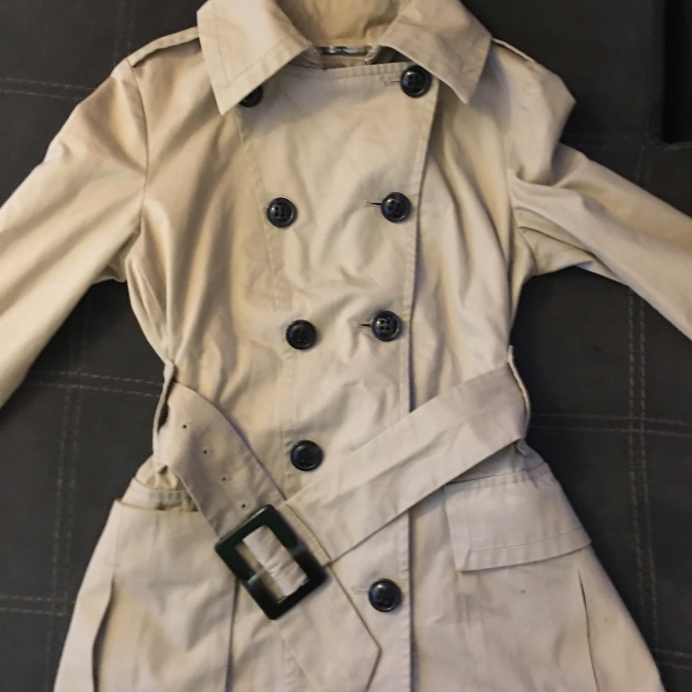 Zara women’s trench coat